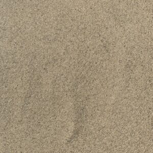 Fugensand Naturbeige, 0,1–0,5 mm, 25 kg: Übersicht der beigen Sandoberfläche.